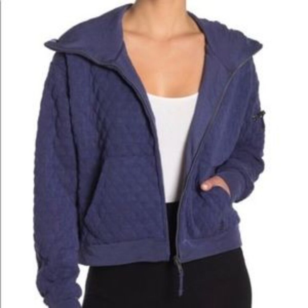 ✅ Free People‎ Hibernation Quilted Hoodie SIZE SMALL IN DARK BLUE POCKETS